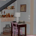منزل ريفي Relais Borgo Campello