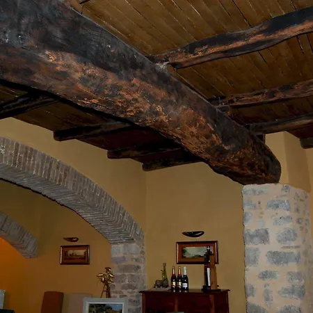 Relais Borgo Campello Кампелло-суль-Клитунно